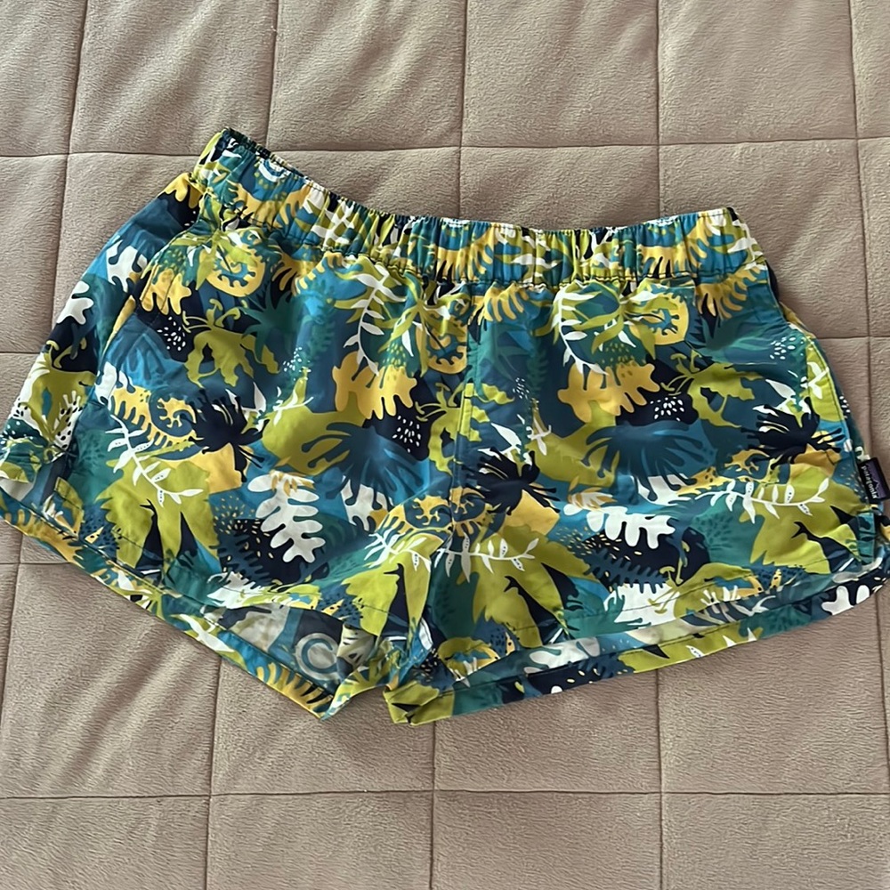 Patagonia Baggies Floral Short Shorts (S)